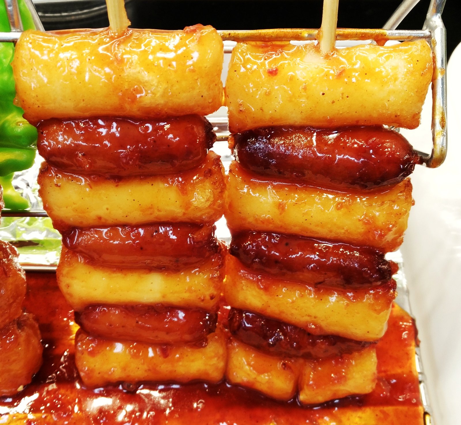 Korean sotteoksotteok rice cake and sausage skewers